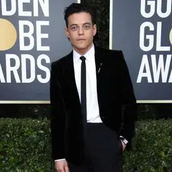 rs_600x600-200105164021-600-Rami-Malek-2020-Golden-Globe-Awards-Red-Carpet-Fashion-JR