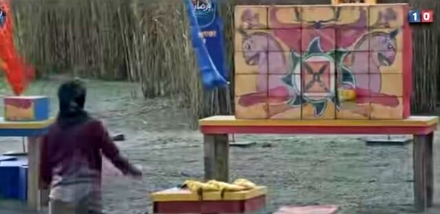 پرتاب سنگ به تاریخ ایران؛ نمایشی از ویران‌سازی ایران