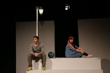 اجرای نمایش "آندورای تئاتر اشتباهات" در تئاتر باران