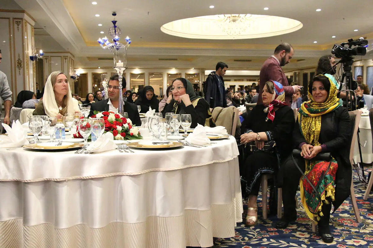 رونمایی از لباس‌های ارکستر ملی ایران و ارکستر سمفونیک تهران در جام جهانی در هتل اسپیناس پالاس