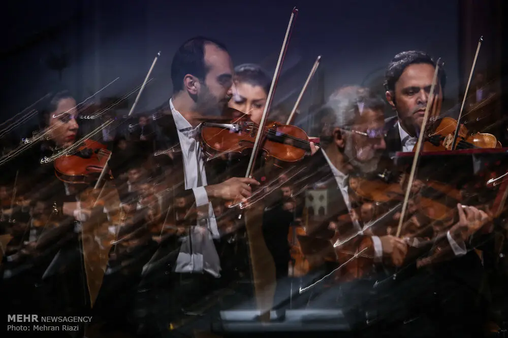 Tehran’s Symphony Orchestra performs in Vahdat Hall