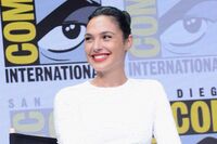 حادثه عجیب برای گل گدوت/ انگشت زن شگفت‌انگیز قطع شد 