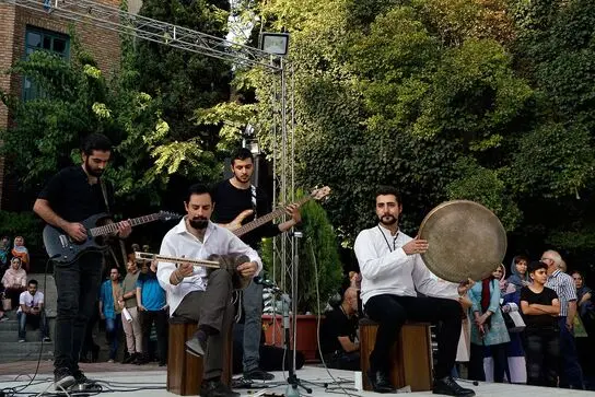 جشنواره هنر برای صلح در خانه هنرمندان