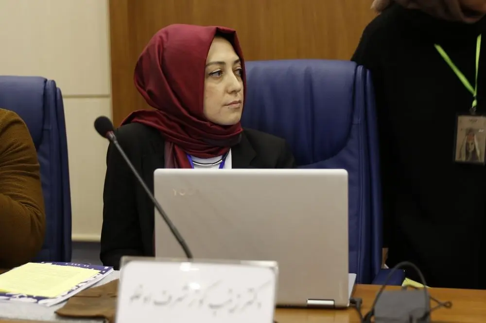 الیف شافاک نماینده واقعیت ترکیه نیست