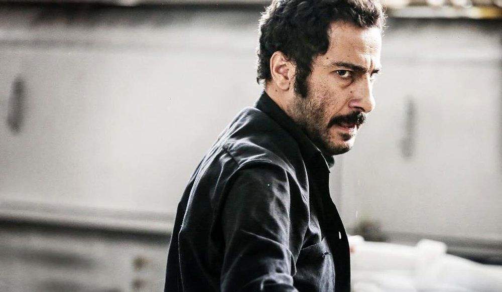 “No Date” nabs awards at Bratislava; actor, director remember Kermanshah quake victims