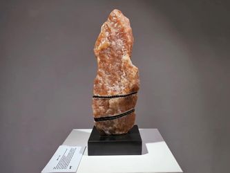 فستیوال ملی طراحی سنگ ایران در نگارخانه سهراب « بیا ز سنگ‌  بپرسیم»