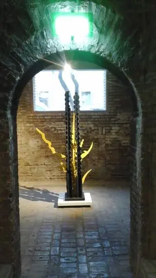 محسن وزیری مقدم در کارخانه آرگو بنیاد پژمان
