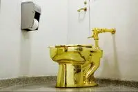 توالت طلا به جای نقاشی ونگوگ/ کنایه جالب به کاخ سفید