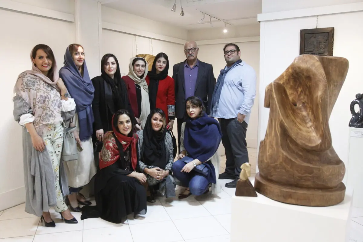 مجسمه‌هایی که از یک کلاس برآمدند/ تصاویری از نمایشگاه مجسمه‌های جمشید مرادیان و شاگردانش 
