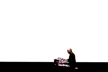 کنسرت لودوویکو اینائودی آهنگساز ایتالیایی در وزارت کشور