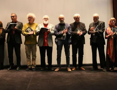 ببینید: میراث یک نقاش در یک کتاب