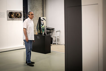 نمایشگاه آثار پرویز تناولی و شاگردانش در گالری باغ کتاب