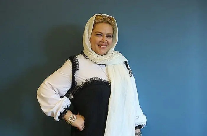 بهاره رهنما و همسرش پای دیگ نذری / عکس