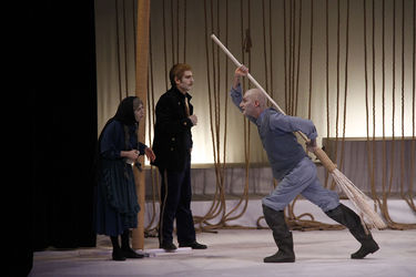 نمایش "کابوس حضرت اشرف" در تماشاخانه ایرانشهر ‎