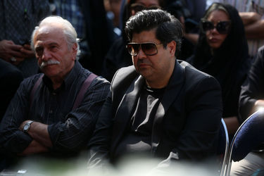 تشییع پیکر زنده‌یاد داریوش اسدزاده از مقابل خانه هنرمندان