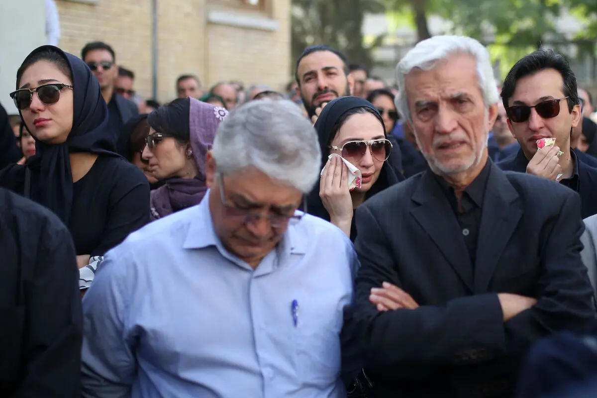تشییع پیکر سید ضیاءالدین دری از خانه سینما