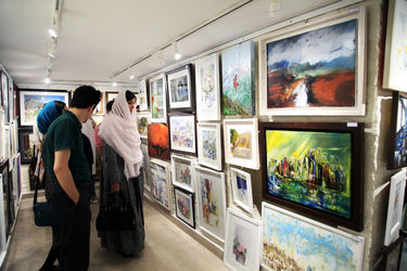 بیست و پنجمین نمایشگاه تابستانی "صد اثر صد هنرمند" در گالری گلستان