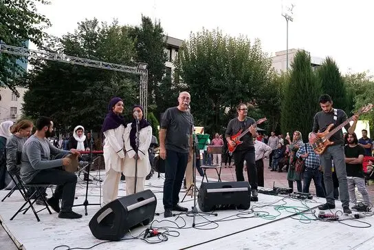 جشنواره هنر برای صلح در خانه هنرمندان