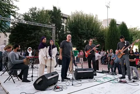 جشنواره هنر برای صلح در خانه هنرمندان