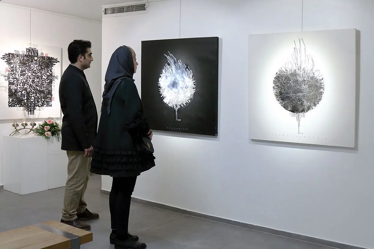 نمایشگاه نقاشی خط طراحی محسن کرمی در گالری مژده