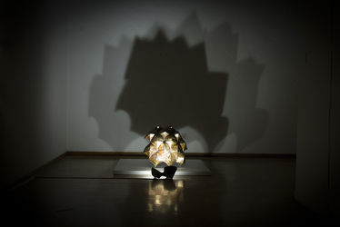 دومین نمایشگاه ابژه با عنوان «چراغ روشن،چراغ خاموش» در فرهنگسرای نیاوران