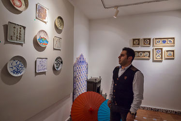 نمایشگاه آثار نقاشی و سرامیک چیبا میاماتو در خانه سرامیک فرزانه