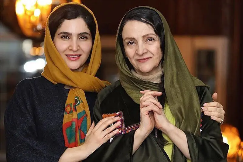 ببینید: فحش ناموسی به خانم بازیگر/ نظر گلاب آدینه درباره محروم شدن دانشجویان تئاتر از امتحانات