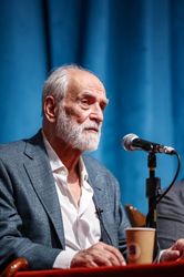 رونمایی کتاب آیدین آغداشلو 