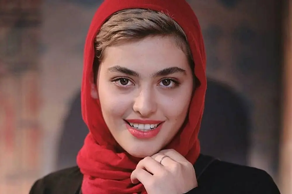 قصه زنانه ریحانه پارسا 