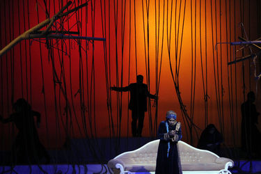 نمایش "کابوس حضرت اشرف" در تماشاخانه ایرانشهر ‎