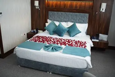 Homa Hospitality School