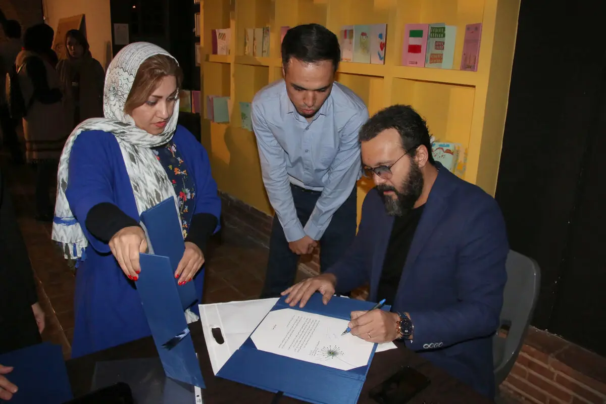 ببینید: هنرمندان در حمایت از کودکان بد سرپرست / از کامبیز دیرباز و فرزاد حسنی تا حضور گسترده کاریکاتوریست‌ها