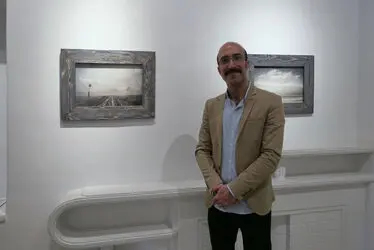 نمایشگاه عکس سکوت در عمارت روبرو