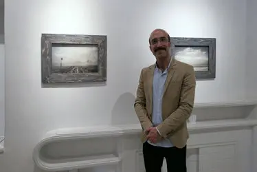 نمایشگاه عکس سکوت در عمارت روبرو