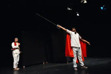 نمایش "چل گیس"در تالار چهارسو تئاتر شهر