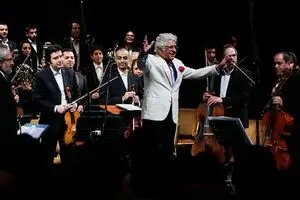Maestro Tjeknavorian releases composition on coronavirus in home quarantine