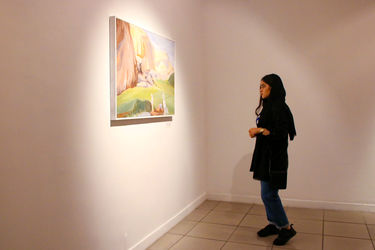 نمایشگاه نقاشی های آوا بهرامی با عنوان "سپید دندان" در گالری ویستا