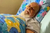 ابراز محبت هوشنگ ابتهاج به کودکان/ تصاویر دیده نشده از استاد سایه