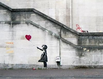 دختری با بادکنک بنکسی چگونه به  نماد هنر قرن ۲۱ تبدیل شد؟