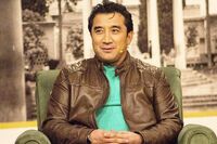 خداداد عزیزی مجری شد