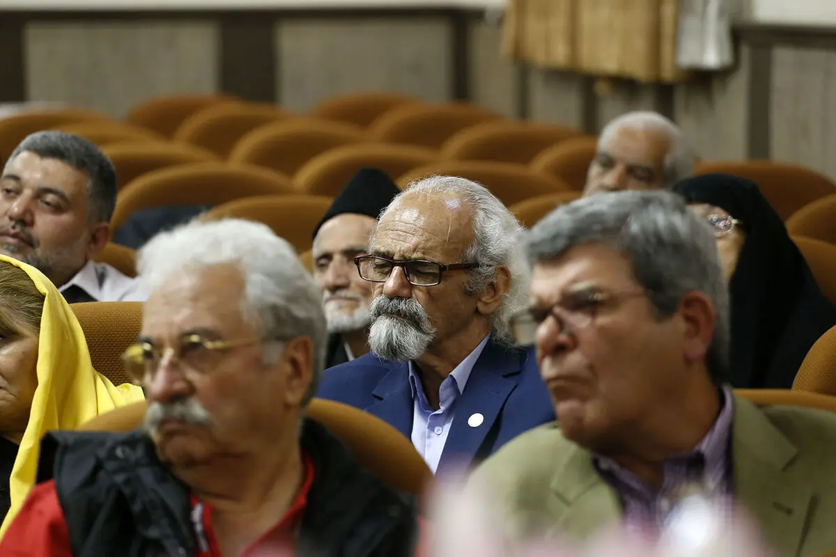 تجلیل از هنرمندان پیشکسوت متولد فروردین ماه
