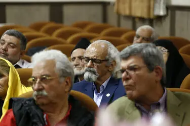 تجلیل از هنرمندان پیشکسوت متولد فروردین ماه