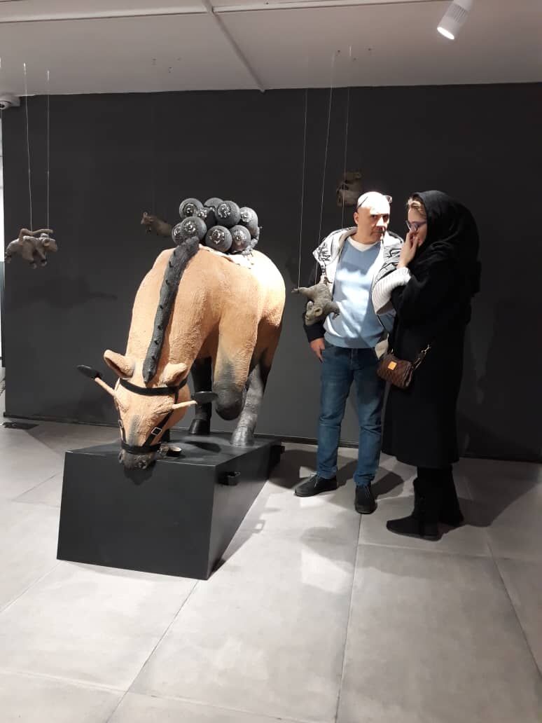 نمایشگاه آثار هادی نیکان در نگارخانه سهراب