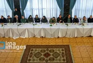 هنرمند حکومتی هنرمند غیرحکومتی