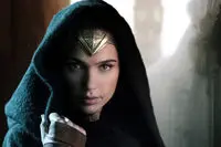 رونمایی از لباس طلایی "زن شگفت انگیز 1984" منتشر شد/سفر با پرنسس دایانا/ فیلم