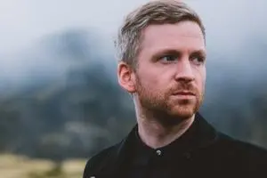 Iceland Composer Performs in Andisheh
