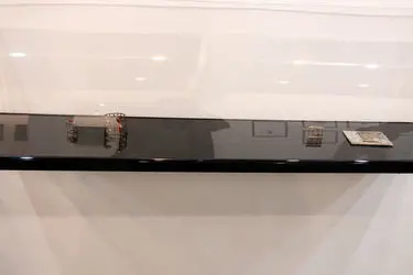 نمایشگاه آثار برگزیدگان جواهرسازی هنری معاصر در گالری آریا