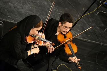 کنسرت ناصر چشم‌آذر به همراه اشکان خطیبی در تالار وحدت