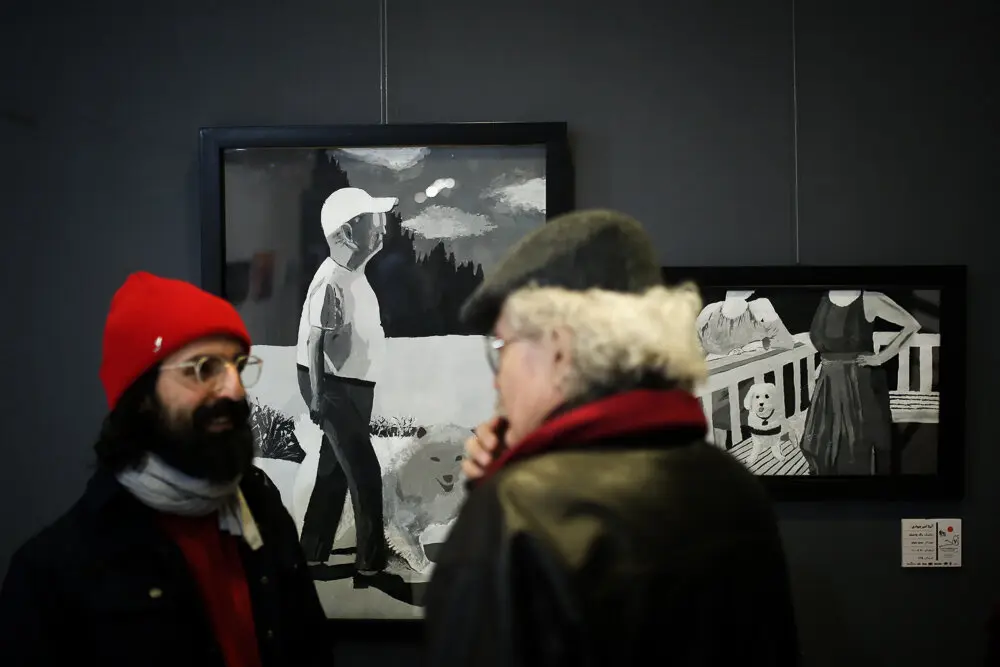 Faber-Castell Representative in Iran Seifollah Pouya Rad Introducing Damonfar Biennial’s Best Painter Under 25