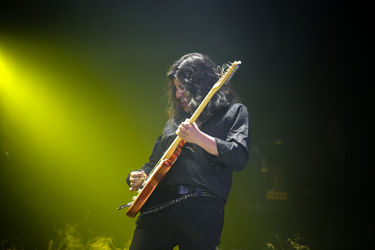 کنسرت کاوه یغمایی در سالن میلاد نمایشگاه بین المللی